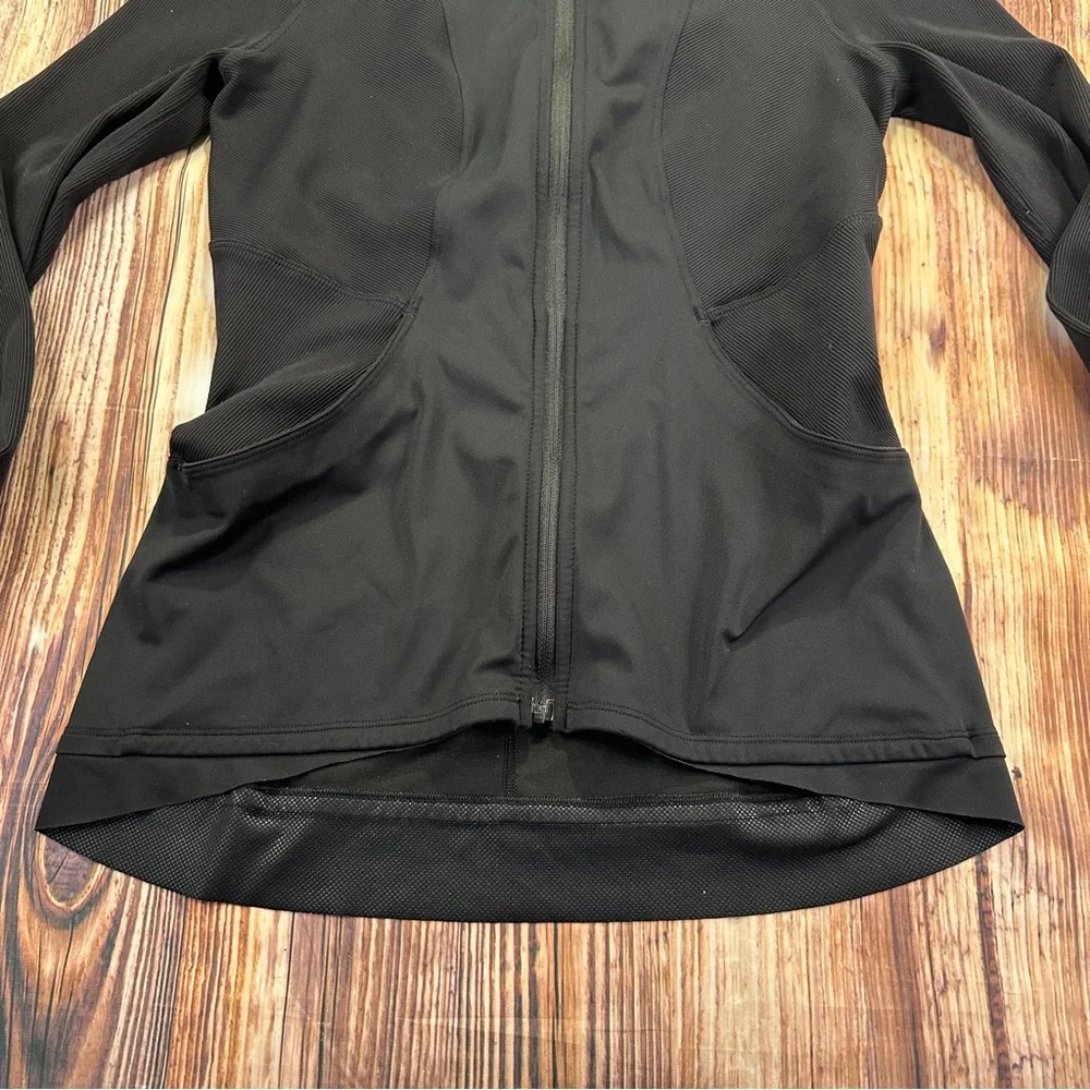 Lululemon Athletica Women’s Zip-Up Hoodie  Size 6 Black